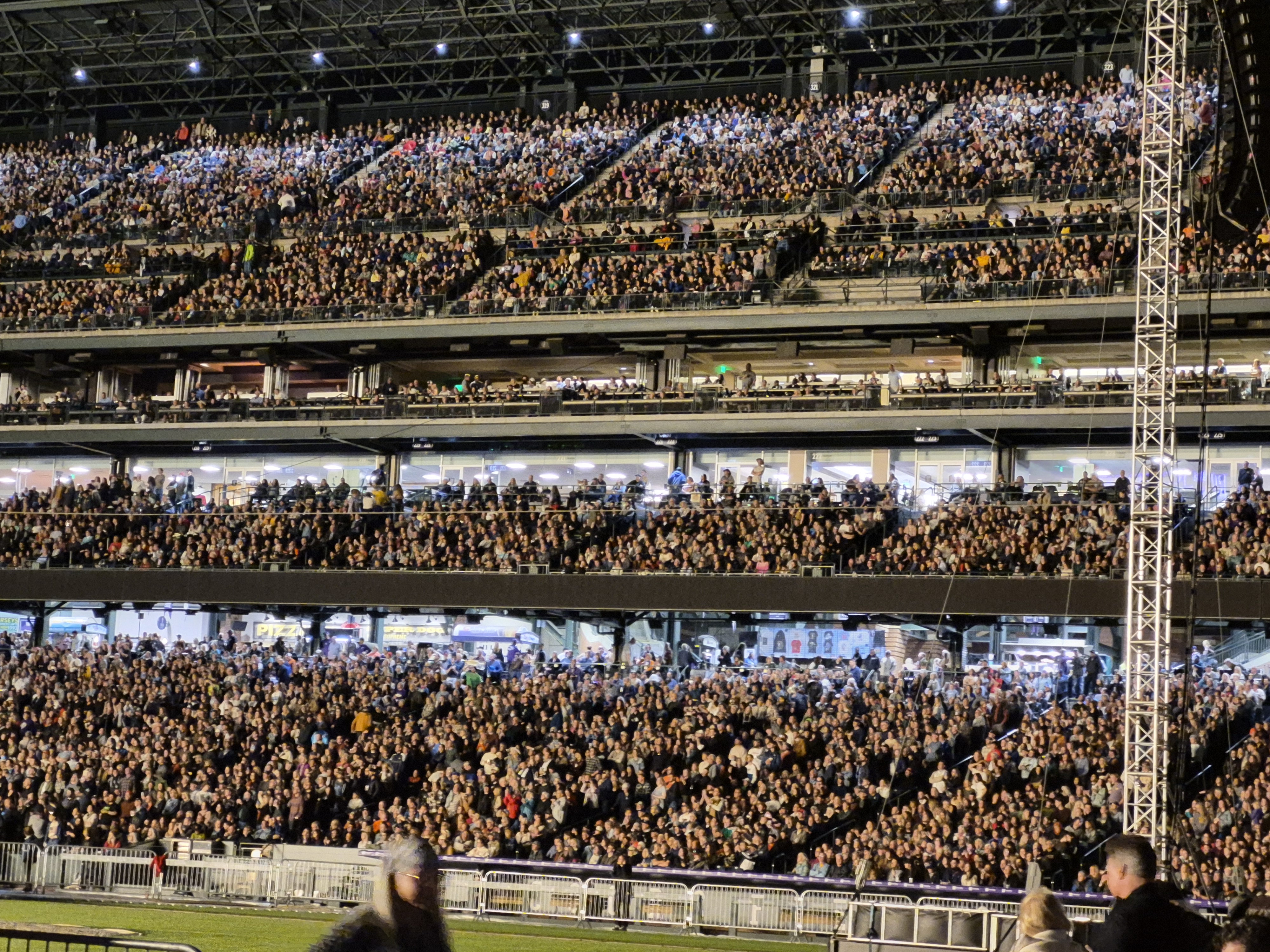 PaulMcCartney2025-10-11BeerFieldDenverCO (5).jpg